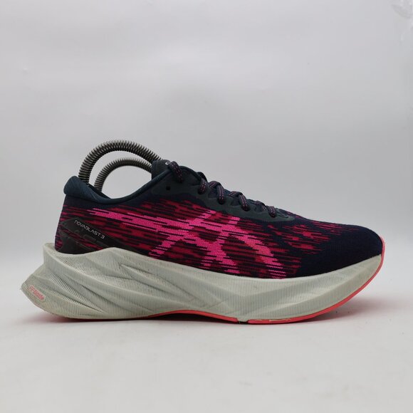 ASICS Novablast 3 Women’s Size US 7 Blue Pink Running Athletic Sneakers 1012B288 - Picture 1 of 10